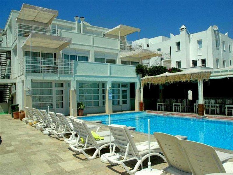 Sky Nova Hotel & Suites Bodrum Exterior photo